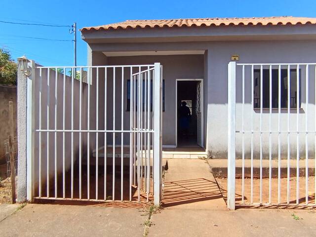 #1171 - Casa para Venda em Águas Lindas de Goiás - GO - 1